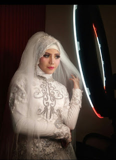 Kursus_Make_Up_Pengantin_Surabaya