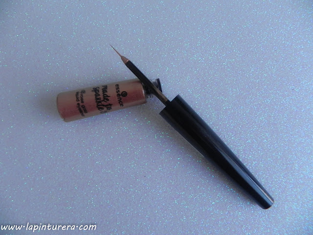 eyeliner essence