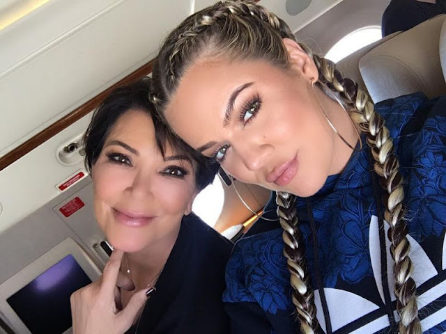 Khloé and her mom