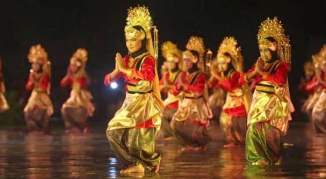 Namanama Tarian tradisional Indonesia dan asal daerahnya