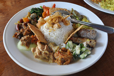 Made's Warung Kuta Bali