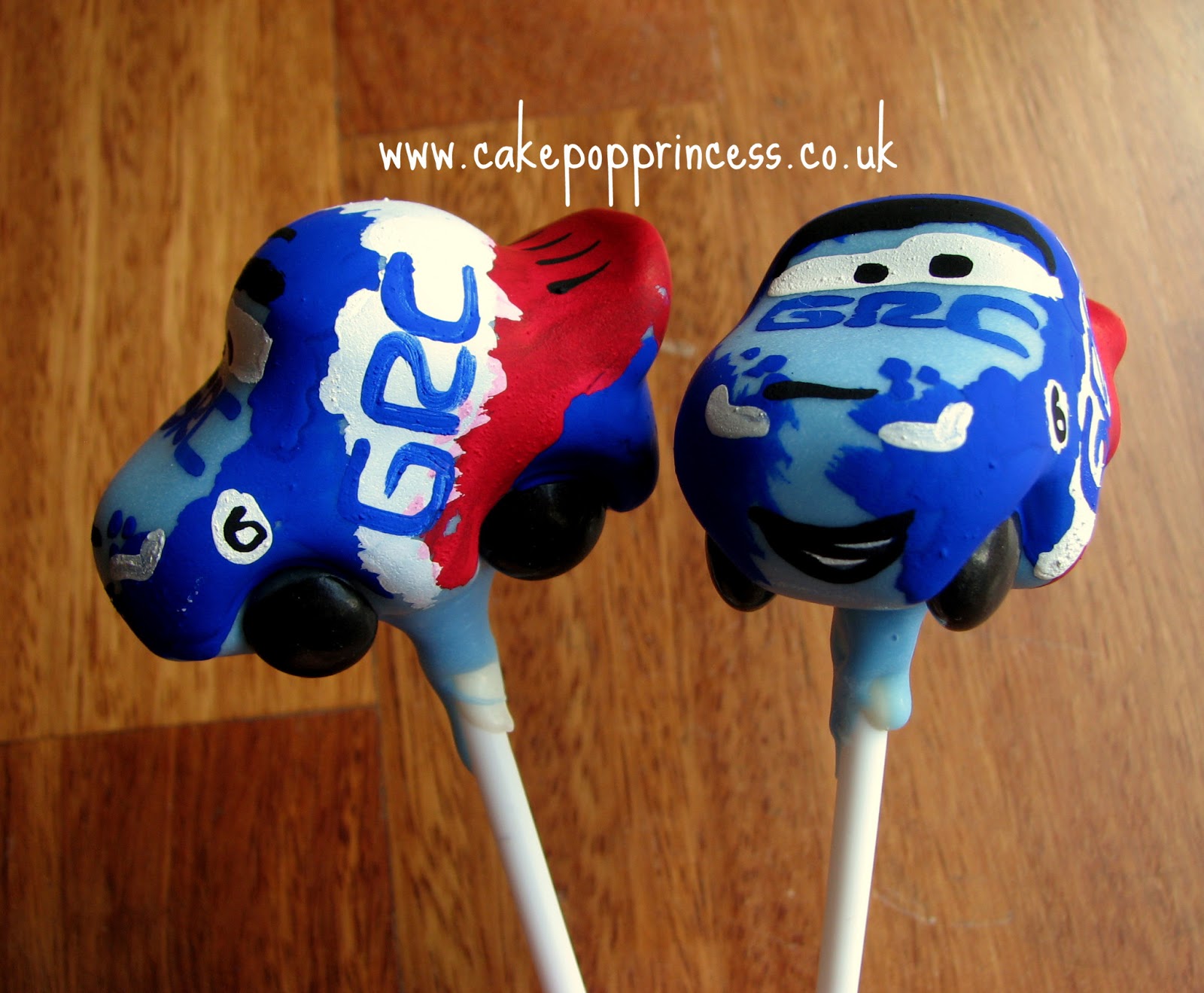 wedding cake pops bride and groom party angry birds angry bird cake pops panda cake pops