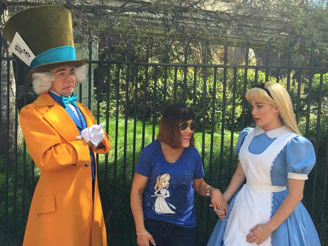 parc Disneyland Anaheim attraction Alice au pays des merveilles