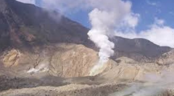 gunung-papandayan-angker