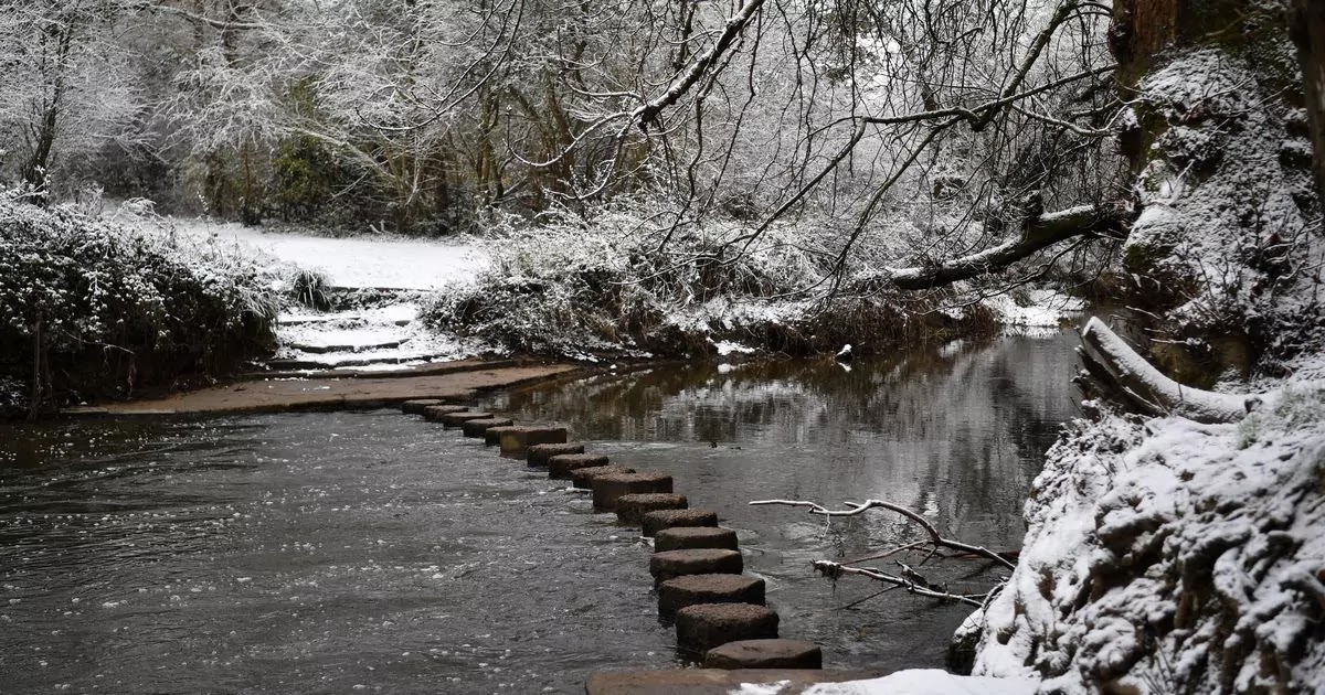 Winter Weather Grips the UK Snowfall Predictions and Safety Measures