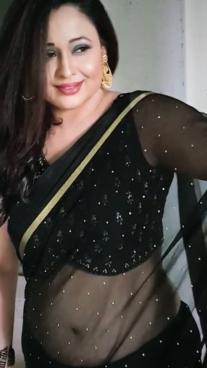 Sonalika Joshi madhvi bhabhi navel sheer black saree hot actress