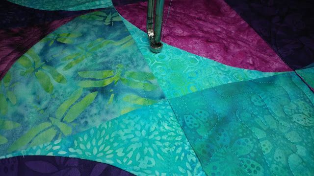 Quilting on my 1989 Gammill longarm with Aurifil 50wt thread