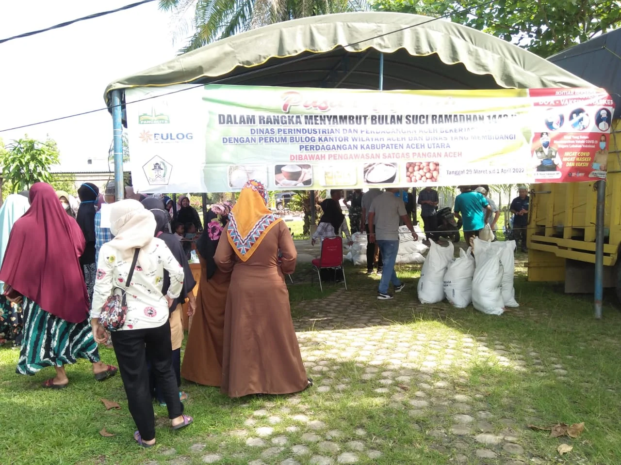 Sambut Ramadhan, Dinas Perdagangan Perindustrian Koperasi dan UMKM Aceh Utara Gelar Pasar Rakyat