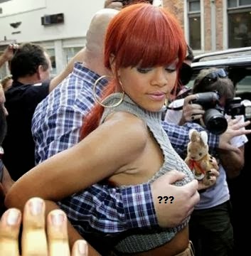 BodyGuard Mistakenly Grab Rihanna's Brèast in Public 