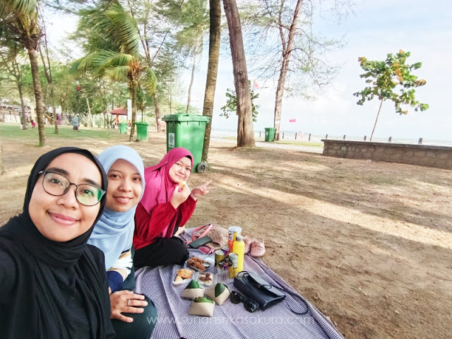 Healing Sebentar di Pantai Tanjung Balau, Desaru