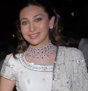 Bollywood actress karishma kapoor in Designer Diamond Jewellery