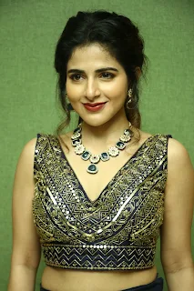 Iswarya Menon Stills at Naan Sirithal Movie audio launch 