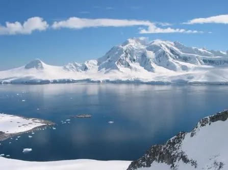 Antarctica's Unfrozen Lake - Vanda Lake