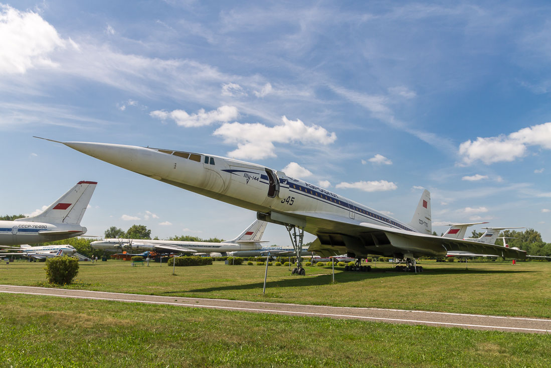 Самолёт Ту-144