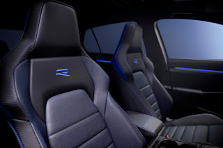 Volkswagen Golf R Hatchback (2021) Interior