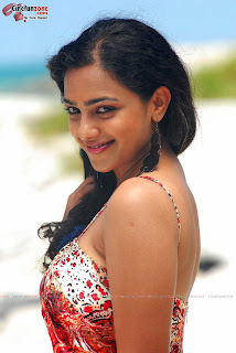 actress nithya menon hot hq stills 07 Actress Nithya Menon latest stills | HQ hot stills