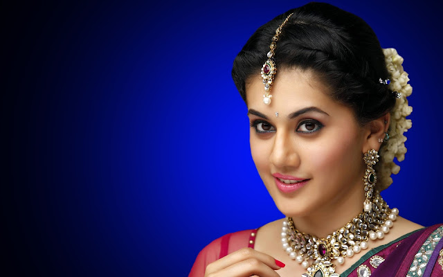 Taapsee Pannu Wallpapers Free Download