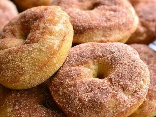 Apple Pie Baked Doughnuts