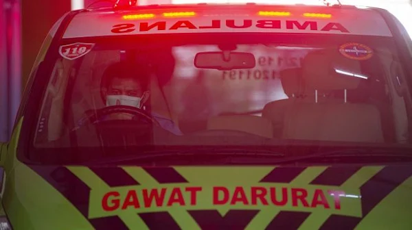 tenaga kesehatan alias nakes di Bengkulu malah menjadi sasaran begal BIADAB! Nakes Dirampok Begal di Ambulans Seusai Antar Pasien Covid ke Rumah Sakit