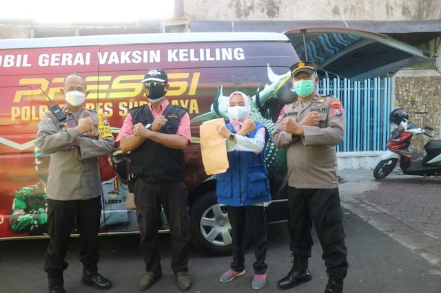Mobil Vaksin Keliling Polrestabes Surabaya Siap Mensupport Komunitas Masyarakat