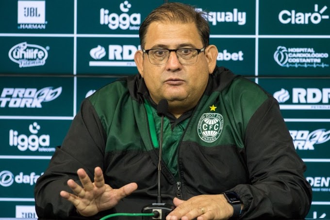 Coritiba anuncia a demissão do técnico Guto Ferreira