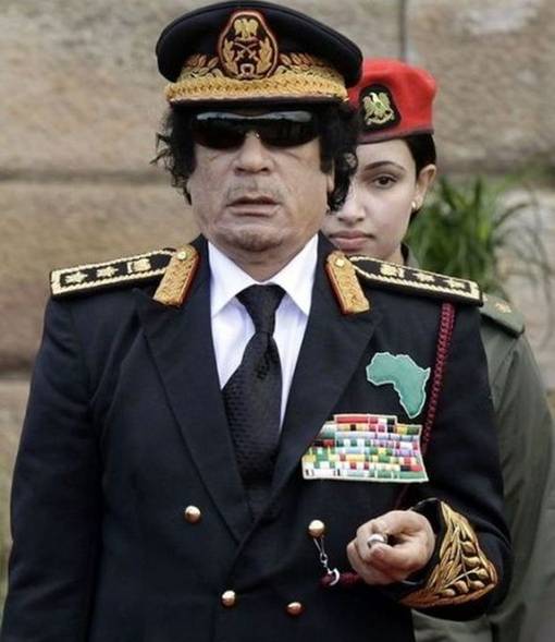 Potret Wanita-Wanita Pengawal Pemimpin Diktator Libya, Kolonel Moammar Gadhafi - the facemash post