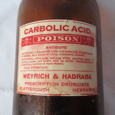 carbolic acid poisoning