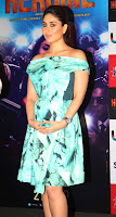 Kareena, Kapoor, Super, Hot, At, The, Launch, Of, Heroine, Movie, Title, Track