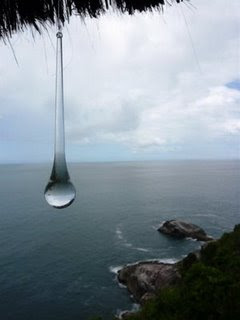 gota de agua en el oceano