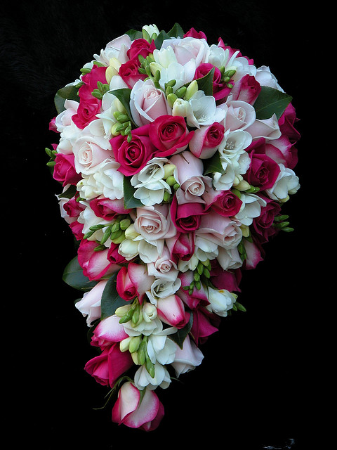 teardrop roses freesia bouquet_mostbeautiful
