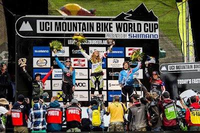 COPA DEL MUNDO DE DESCENSO 2015, Rachel Atherton domina en Lenzerheide