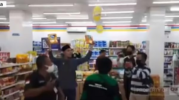 Sekelompok Orang Sweeping Produk Prancis di Jakpus, Dibeli Lalu Dibakar