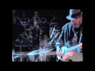 REM y Neil Young en directo - "Country Feedback"