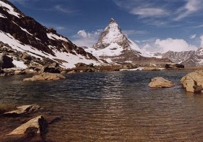 8 of the Most Beautiful Mountains in the World Seen On coolpicturesgallery.blogspot.com