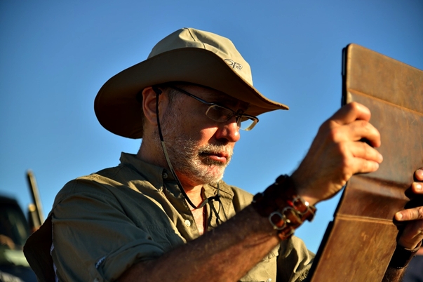 Guillermo Arriaga en el rodaje de Broken Night