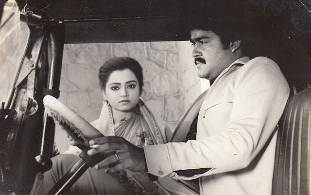 Mohanlal Kajal Kiran in Uyarangalil