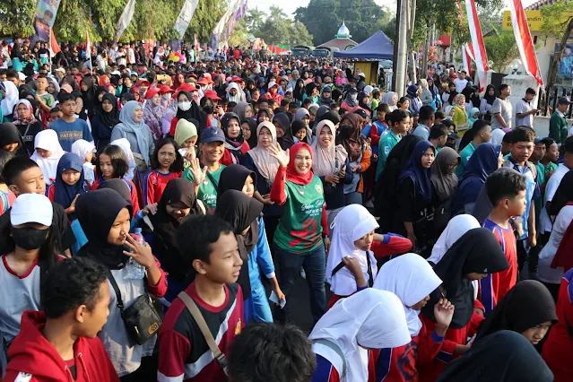 Ribuan peserta jalan sehat Blora Agustus 2023