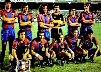 F. C. BARCELONA - Barcelona, España - Barcelona, España - Temporada 1980-81 - Alexanco, Paco Martínez, Ramos, Amador, Zuviría, Migueli; Tente Sánchez, Krankl, Simonsen, Quini y Carrasco - F. C. BARCELONA 2 (Krankl y Esteban), VASCO DE GAMA 1 - 20/08/1980 - Trofeo Joan Gamper, final - Barcelona, Nou Camp - El Barça se proclama campeón de su trofeo