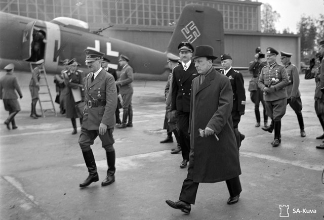 Hitler arrives in Finland. 4 June 1942 worldwartwo.filminspector.com