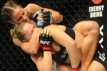 Hard Sports | UFC 157 Women Wrestling