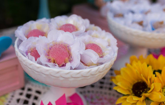 doces frozen fever girassóis diy e doces  bh que delicia brigadeiros contagem