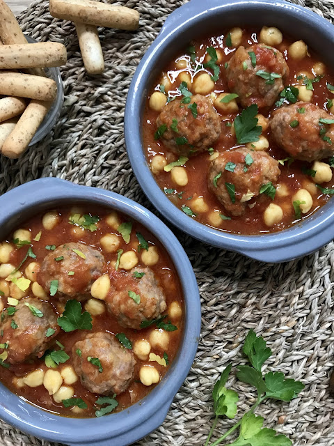 GARBANZOS CON ALBÓNDIGAS. Guiso Fácil y Rico en CrockPot u Olla lenta