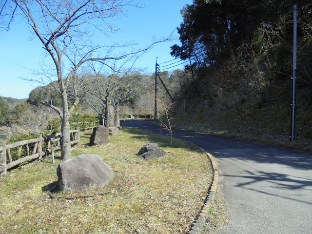 ダム方面へ向かいます