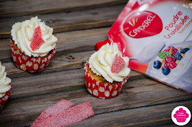 Cupcakes vanille chantilly et bandeaux à la fraise