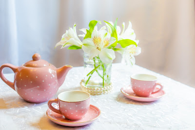 Does milk go in tea first when brewing? | @healthbiztips