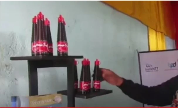 Umat Paroki Kajong Produksi  Kecap Raping Berbahan Dasar Tuak Putih