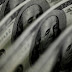 U.S. DOLLAR TO MAINTAIN DOMINANCE OVER NEXT DECADE, SAY CENTRAL BANKS / THE FINANCIAL TIMES