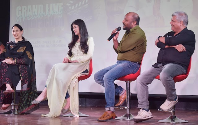 Media students Interacted with the star cast of ‘Jholachhap’