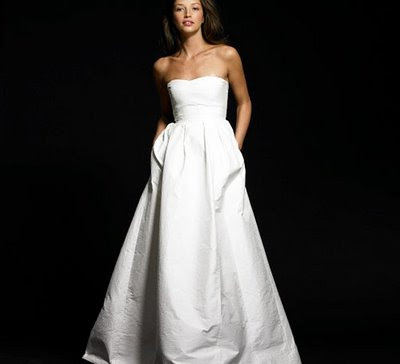  Bridal and the Bridesmaid  the dress 2011, pictures Wedding gown 2011