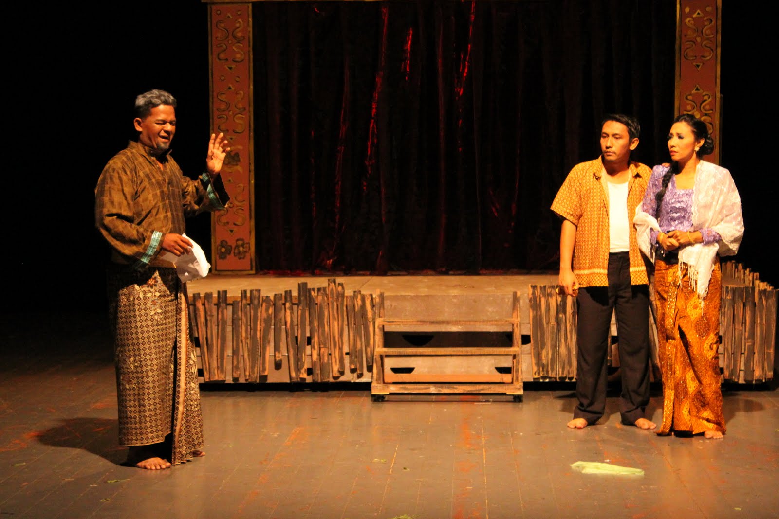 Arts for life!: Ulasan Yang Terpulas - Bangsawan 